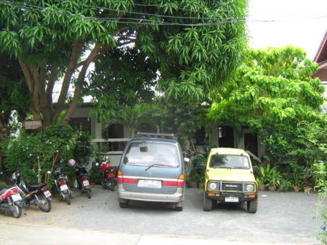 Casa de hóspedes Lamoon & 2*