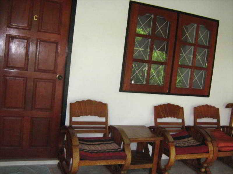 Lamoon & Casa de hóspedes 2*